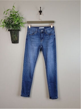 KanCan 5 26 Super Skinny Medium Wash Mid Rise Stretch Jegging Jeans KC11214M